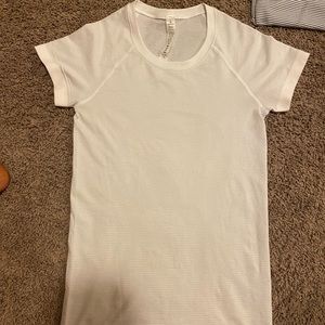 Lululemon swifty tee